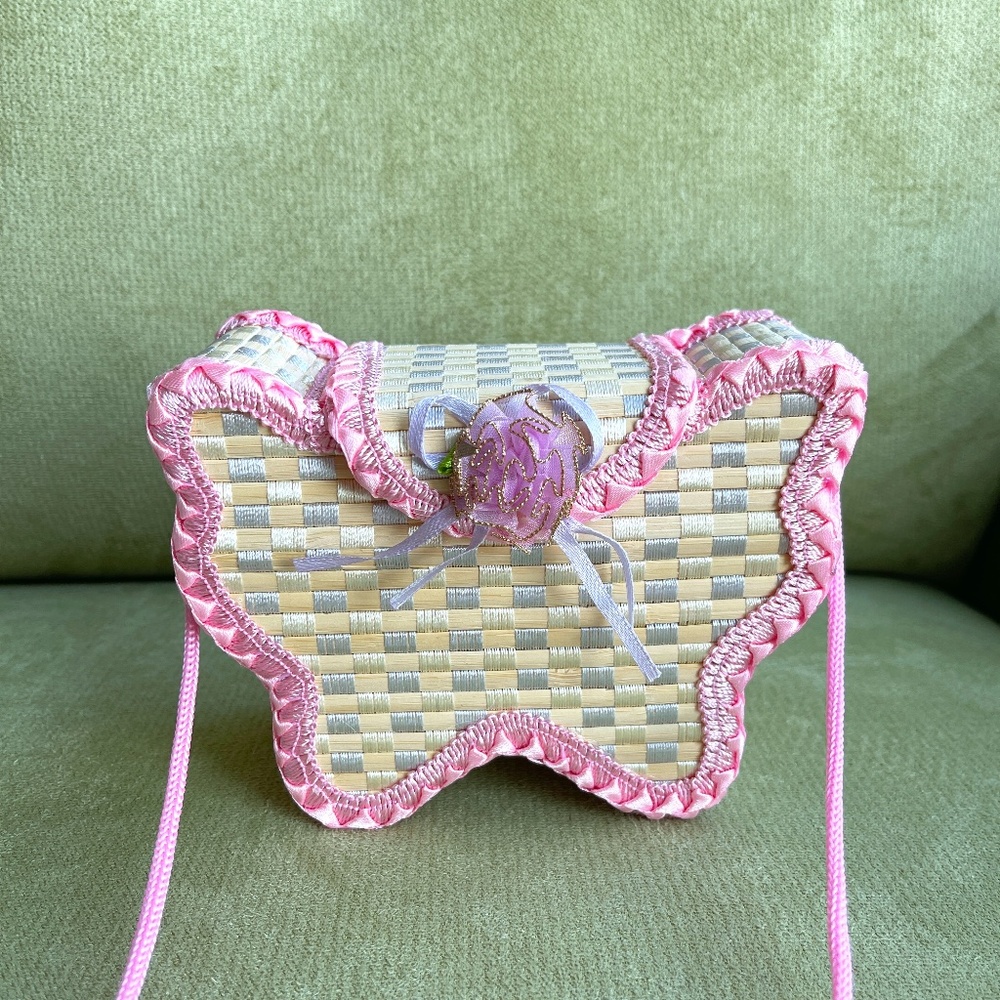🌹2 for $20🌹 Fancy Bamboo Butterfly Shape Sling Bag. Color: Pink/Beige
